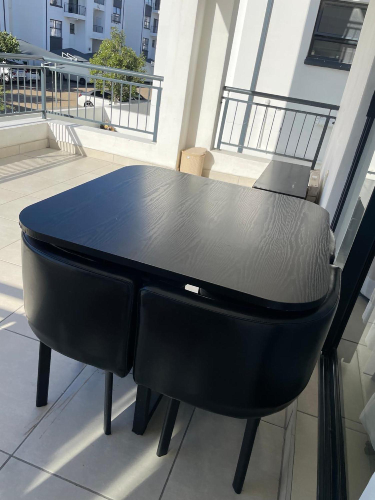 178 The Sandown * Cape Town